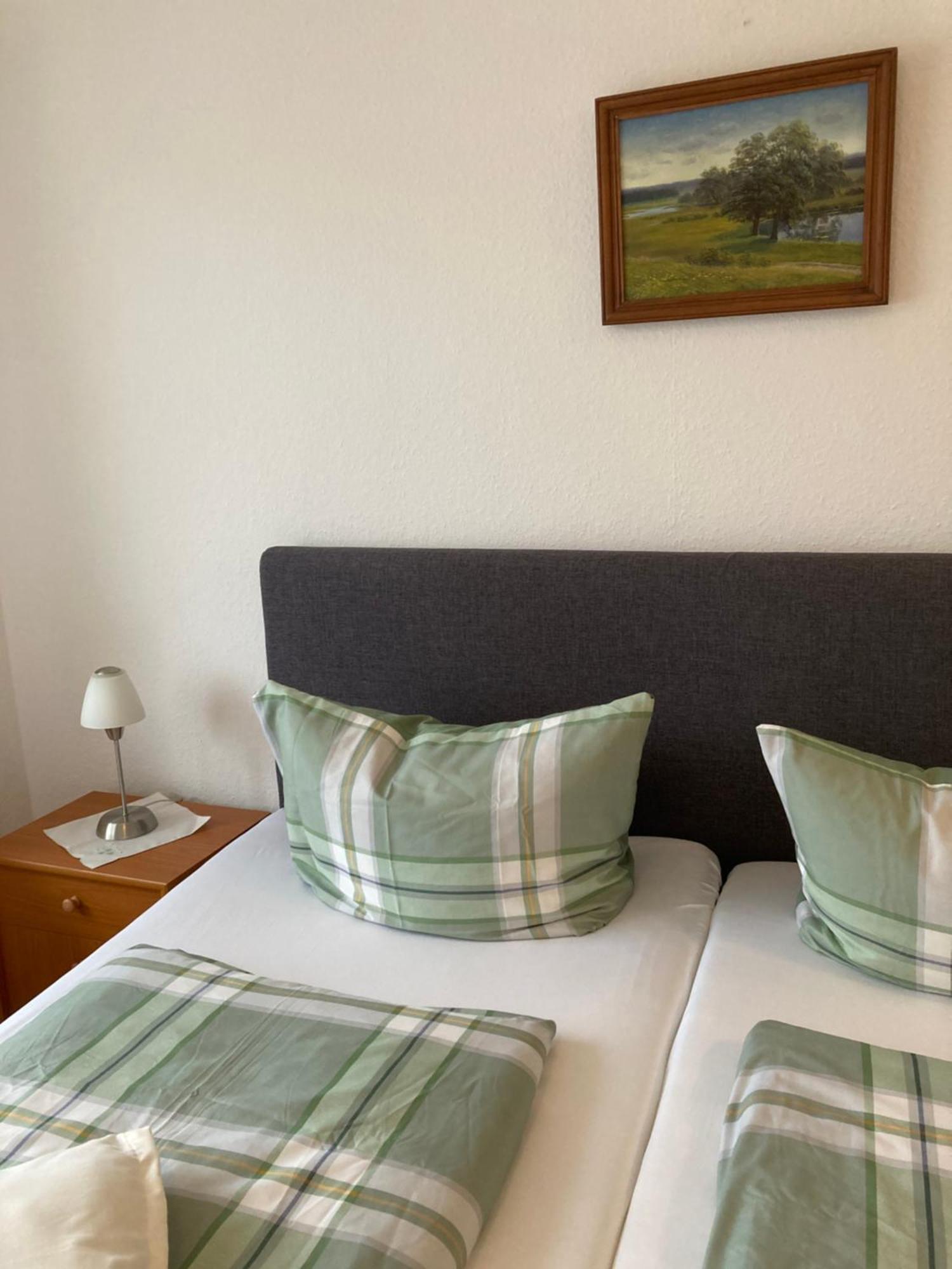 Hotel Am Schlosspark Mallin Habitación foto