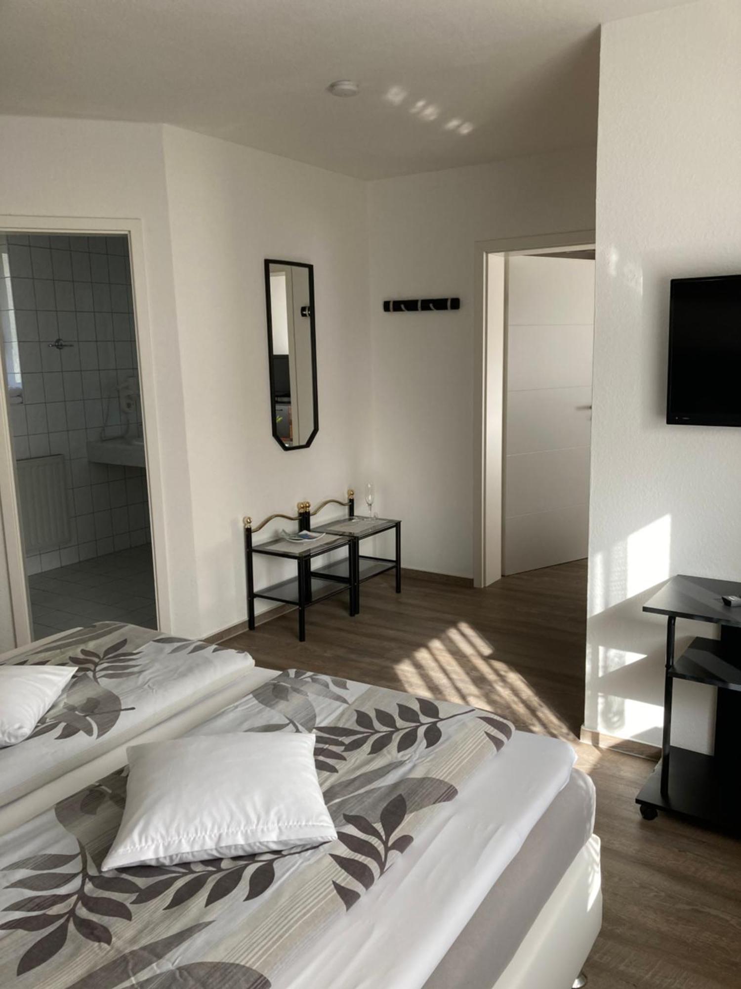 Hotel Am Schlosspark Mallin Habitación foto